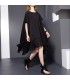 Übergroßes schwarzes Kleid